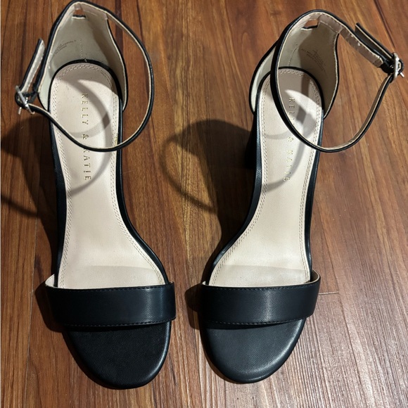 Kelly & Katie Shoes - Kelly & Katie Black Heeled Sandals 9w